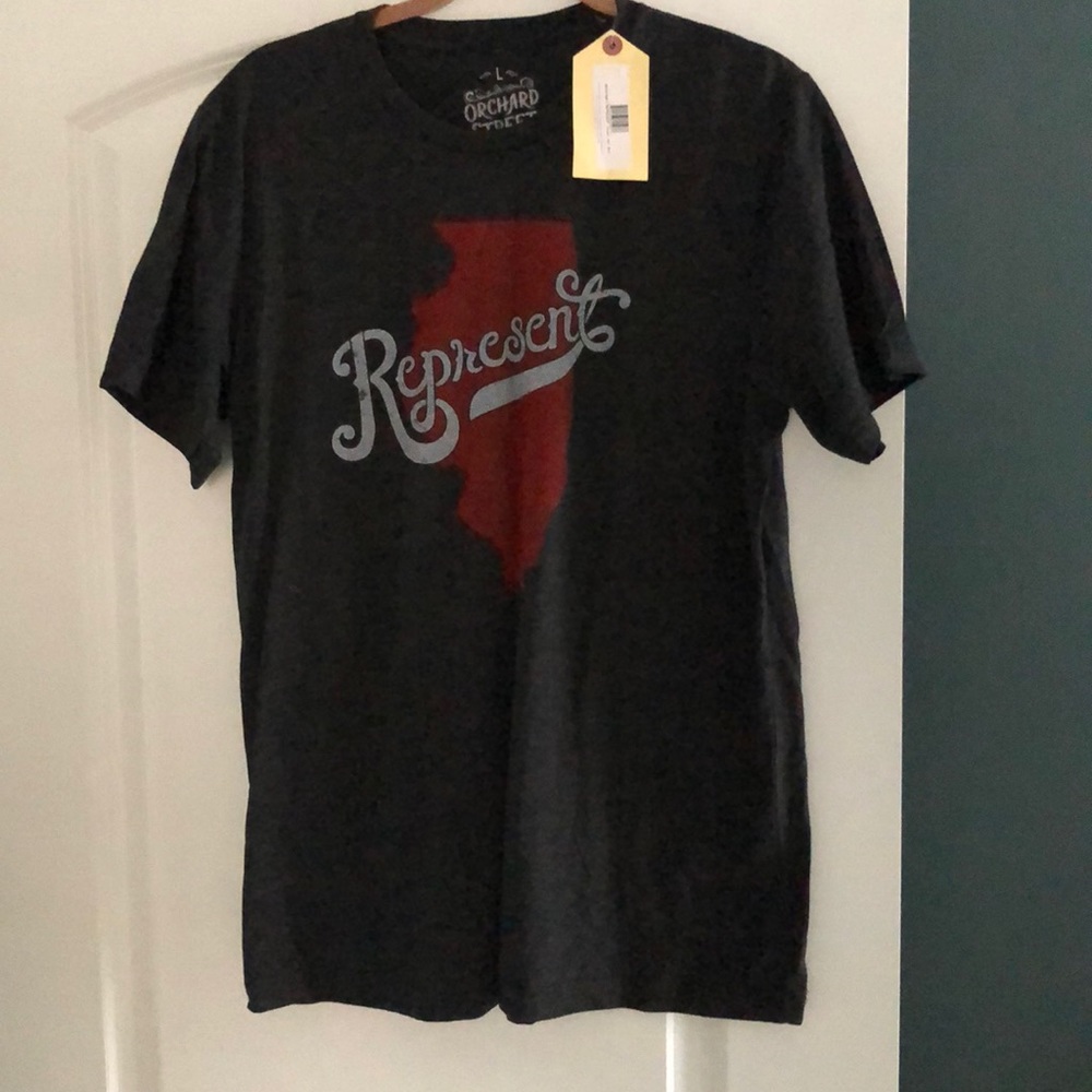 NWT - Chicago Represent T-shirt